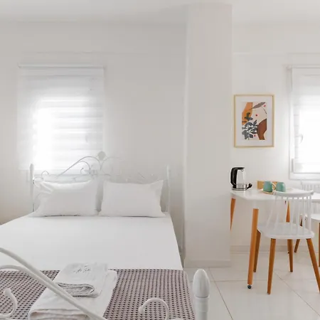 Apartmanhotel Pine In The Sea Ii Boutique Apartment-nikiti 3*