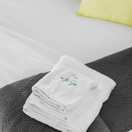 Apartmanhotel Pine In The Sea Ii Boutique Apartment-nikiti 3*